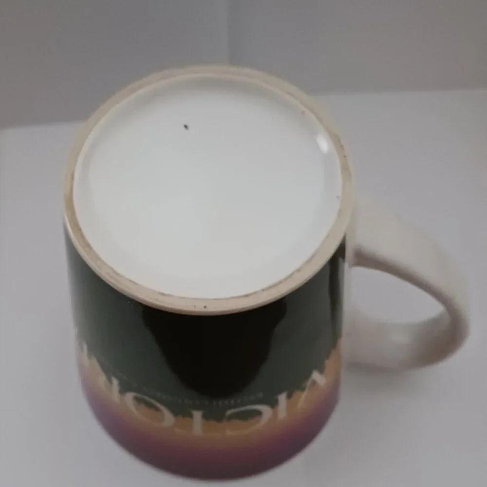 Mug Victoria, BC Natural Color Productions 11 oz Collector's Mug Vacation Box - Picture 6 of 7